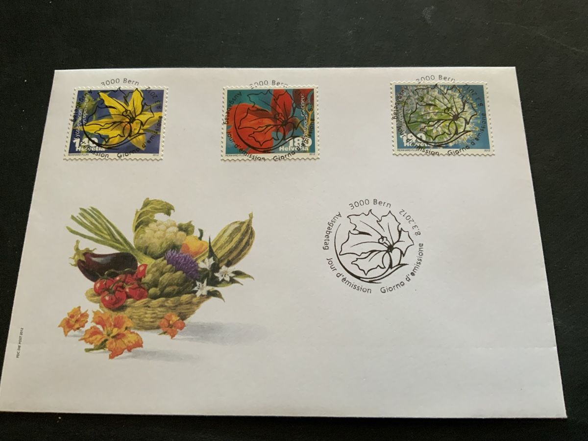 Tous les timbres: 2012 DAUERMARKEN FDC VOLL GEMÜSEBLÜTEN – D'occasion à Beinwil am See par Ricri