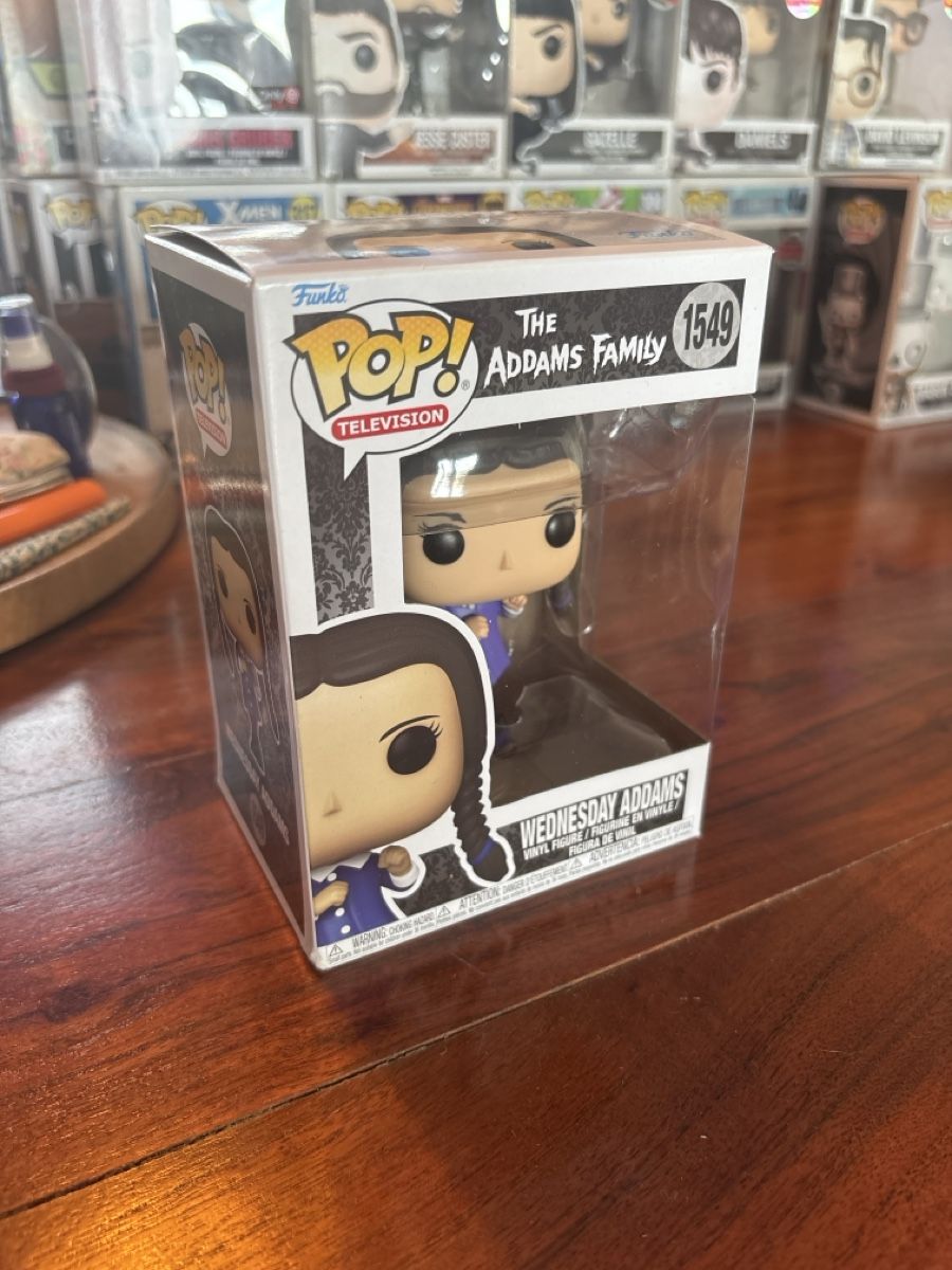 Funko Figuren: Wednesday Addams  – Neu (gemäss Beschreibung) aus Niederrohrdorf von lynchh
