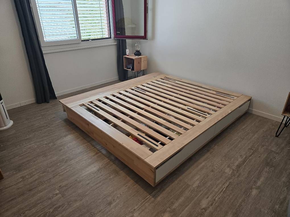 Ikea Letti: Bett Ikea Mandal, 160-180cm – Usato da Thalwil venduto da mon_rx28 1