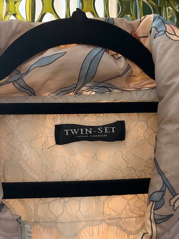 Twinset Jacken: Twinset Kurzjacke, Gr. M – Gebraucht aus Zunzgen von Eva_Inimitable 1