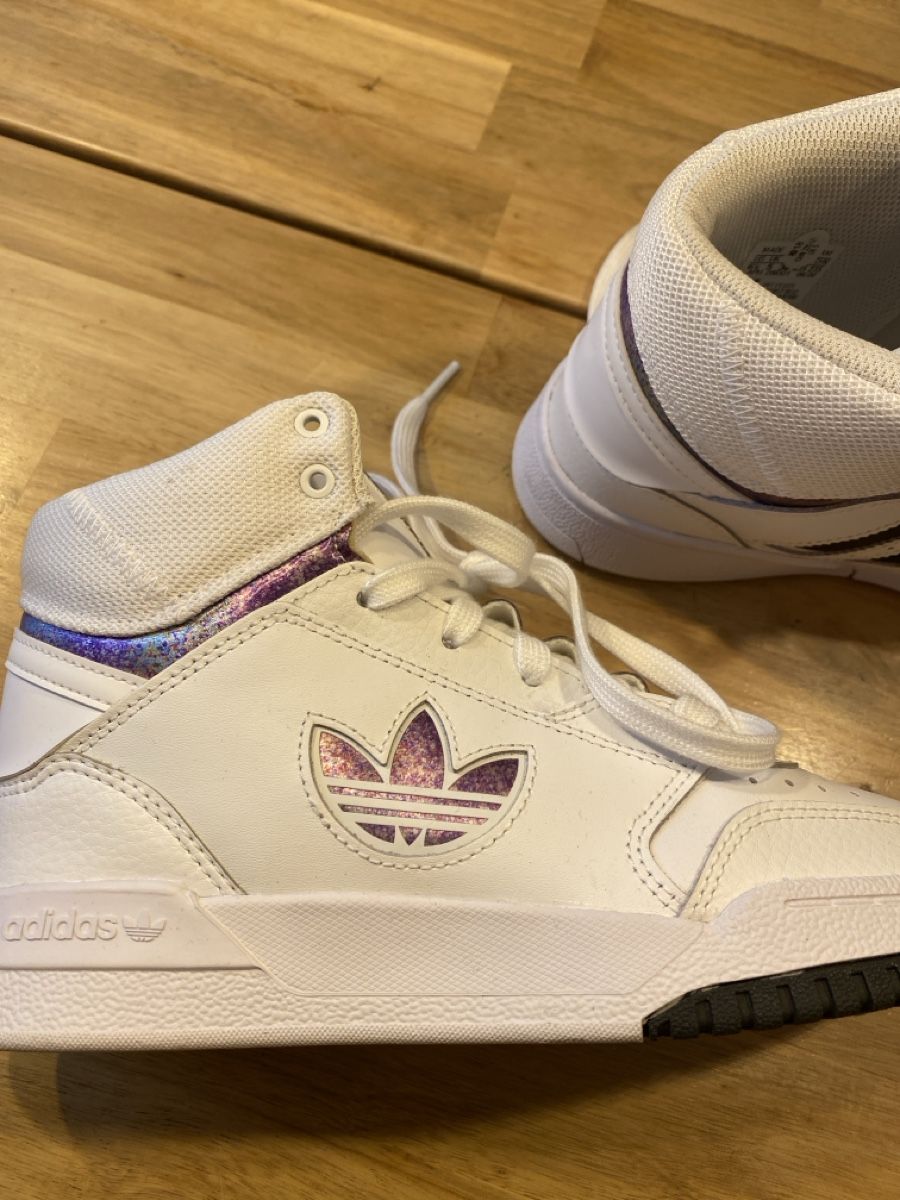 Adidas Chaussures femmes: Adidas Sneaker  – Neuf (Voir description) à Schwyz par rat-race 1