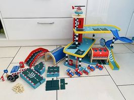 tolle Vilac Autogarage + Rennstrecke