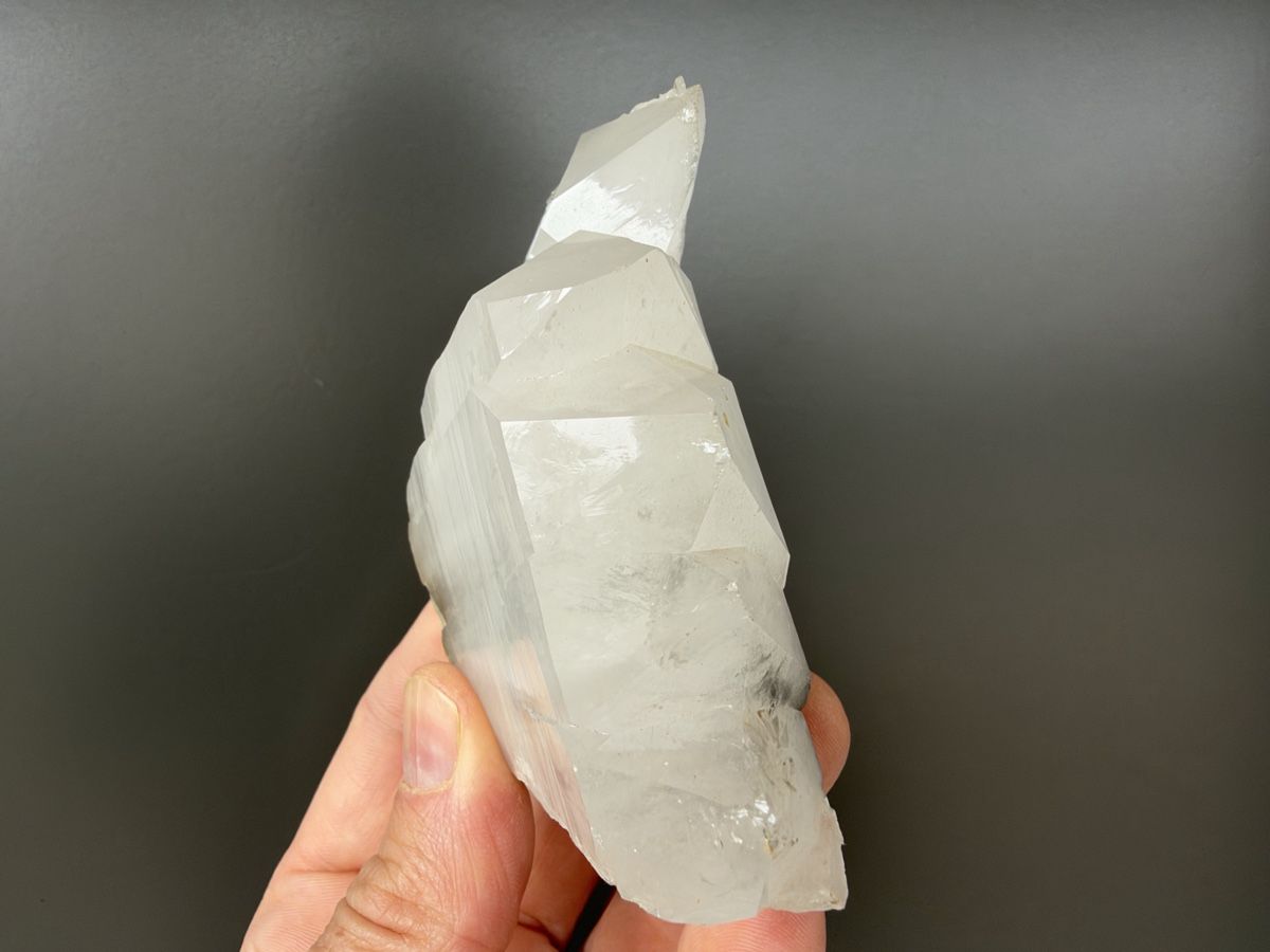 Minerali & Pietre curative: Quarz Piz Beverin – Usato da Oberuzwil venduto da Crystall0 4