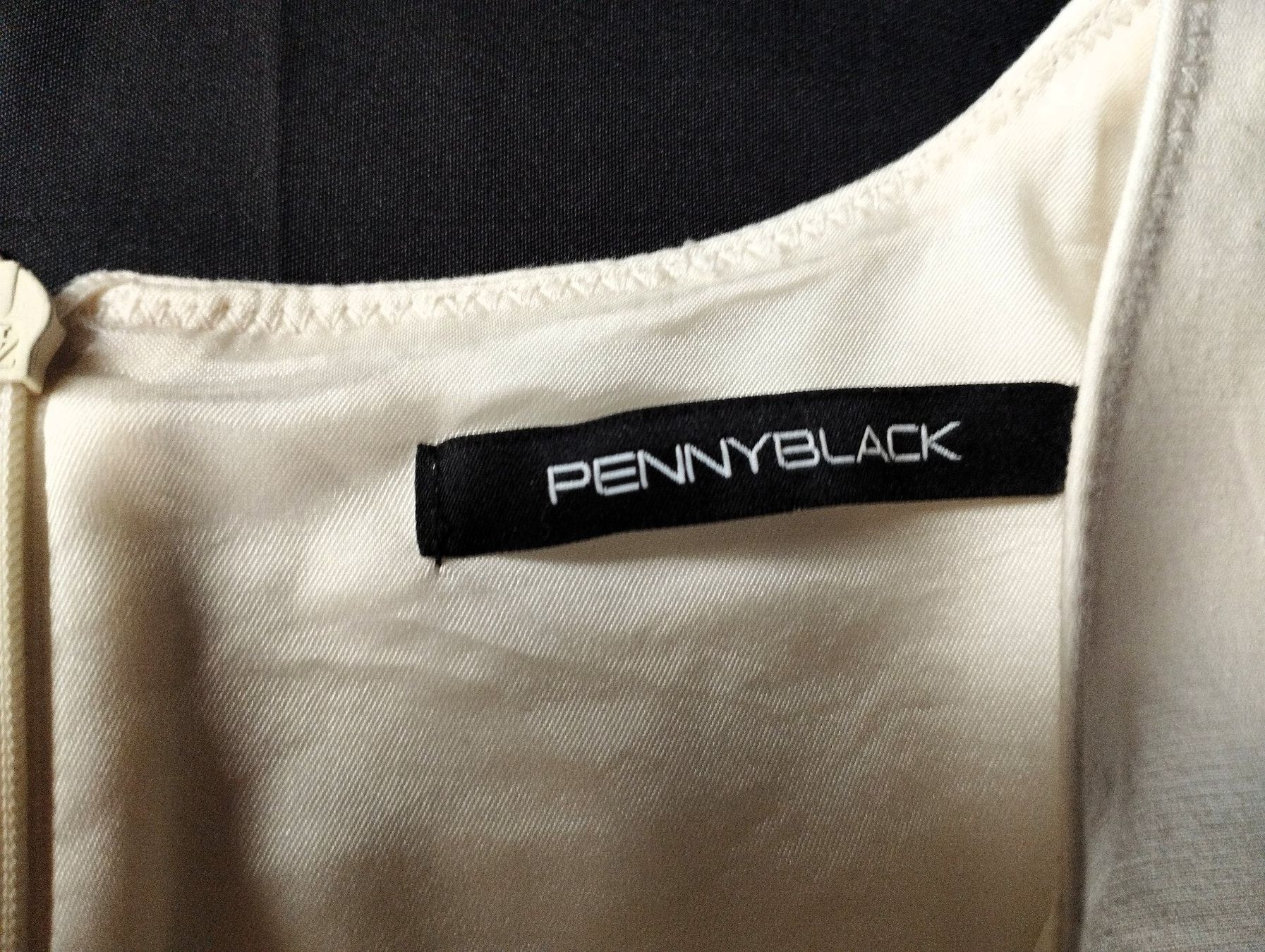 Pennyblack Vestiti: Kleid PENNYBLACK cremefarben Grösse 34 – Usato da Schübelbach venduto da Restwert_Schubelbach 5