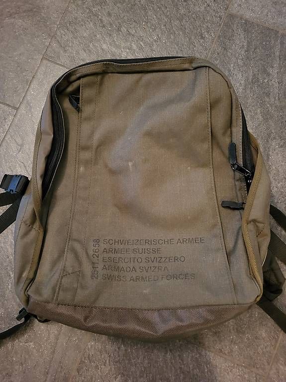 Schweizer Armee Zaini: Swiss Military Rucksack mit Gamelle – Usato da Oberglatt ZH venduto da watchkurt 1