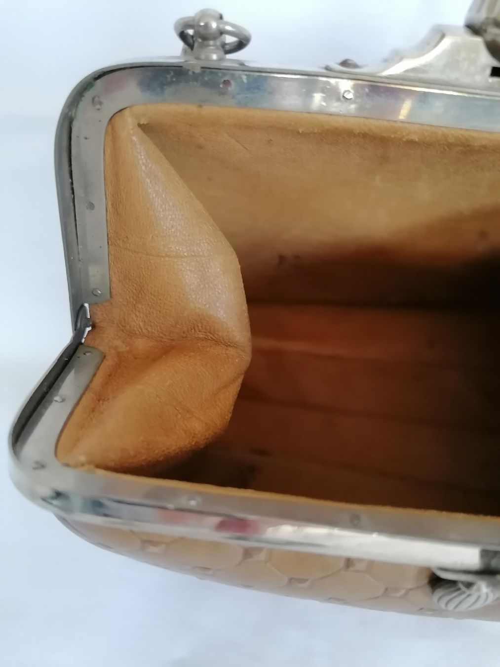 Kindertaschen: Antike Ledertasche klein / eine Rarität – Gebraucht aus Werthenstein von Marsche1 4