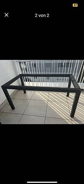 Tavoli: Gartentischgestell aus PE-Rattan – Usato da Eglisau venduto da Nada83 1