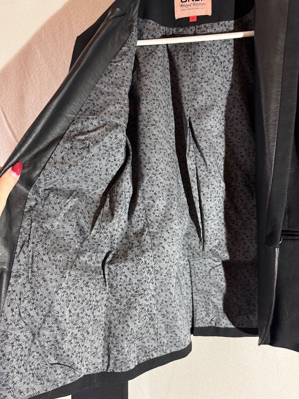 Only Giacche: schöner schwarzer Only Blazer Gr. 38 – Nuovo (secondo la descrizione) da Grosswangen venduto da second_hand_dress 3