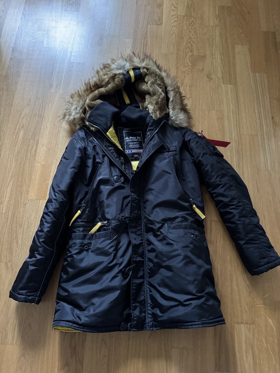 Cappotti: Alpha Industries Mantel Gr. S – Usato da Basel venduto da Tizi.L