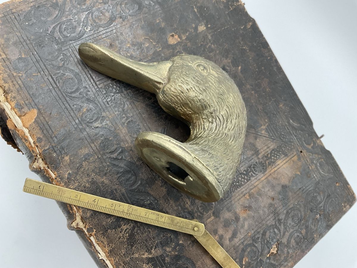Statuette: Antiker Entenkopf Messing Flaschenöffner – Usato da Baar venduto da Nini043 1