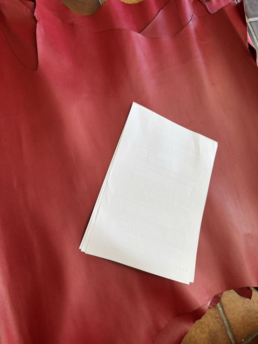 Tessuti: Rote Lederhäute, Ziegenhaut 1,0 mm – Nuovo e nell'imballaggio originale da Veyras venduto da ValClasse 3