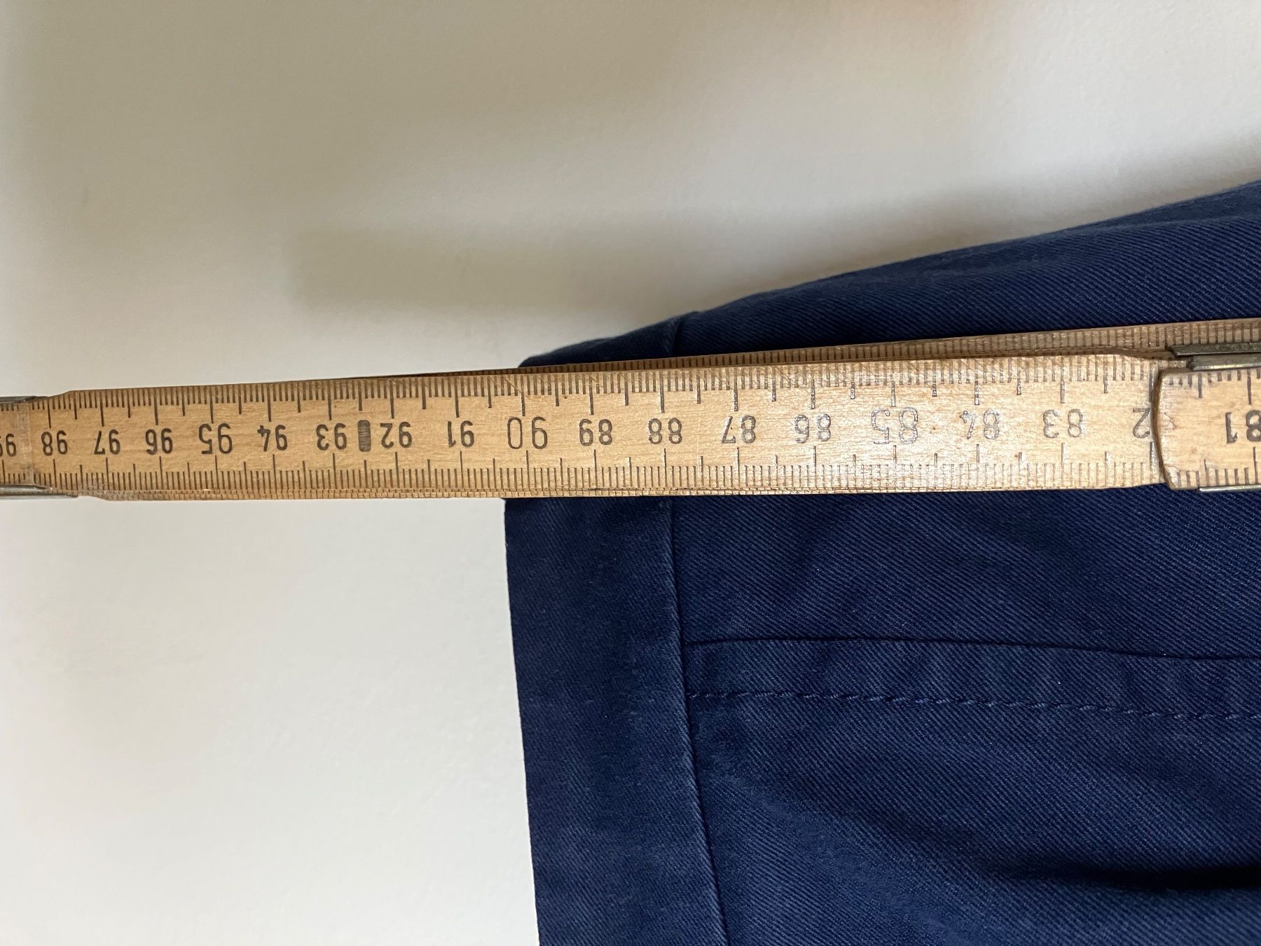 Prada Hosen: Prada Hose Gr 36 – Gebraucht aus Huttwil von Badi369 4