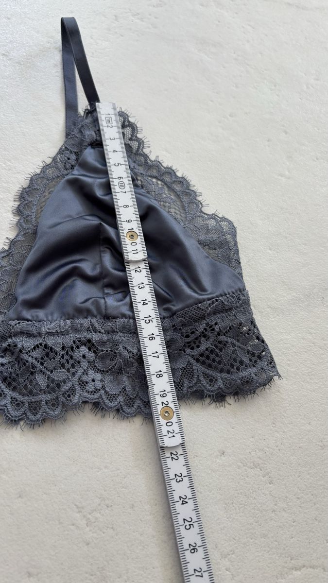 Altra biancheria intima: Bralette Spitze Grau S/M – Usato da Seengen venduto da sa_land 6
