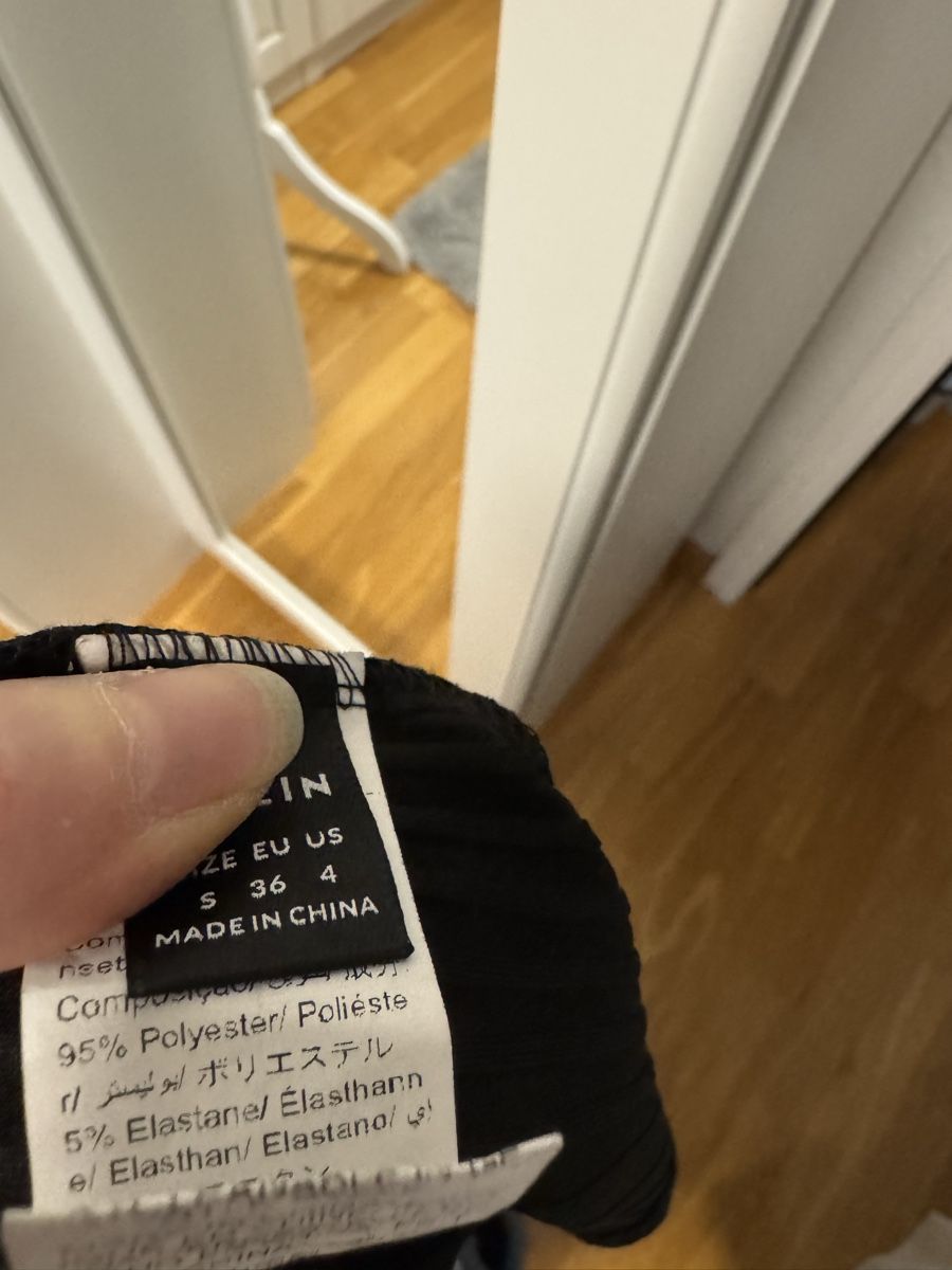 Maglioni & Felpe: Sweatshirt, Gr. S, schwarz mit Punkten – Nuovo e nell'imballaggio originale da Arlesheim venduto da Eli_77 4