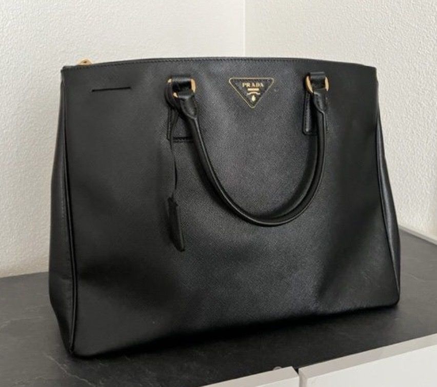 Prada Borse da donna: Prada Galleria XL Modell – Nuovo (secondo la descrizione) da St. Gallen venduto da Viste