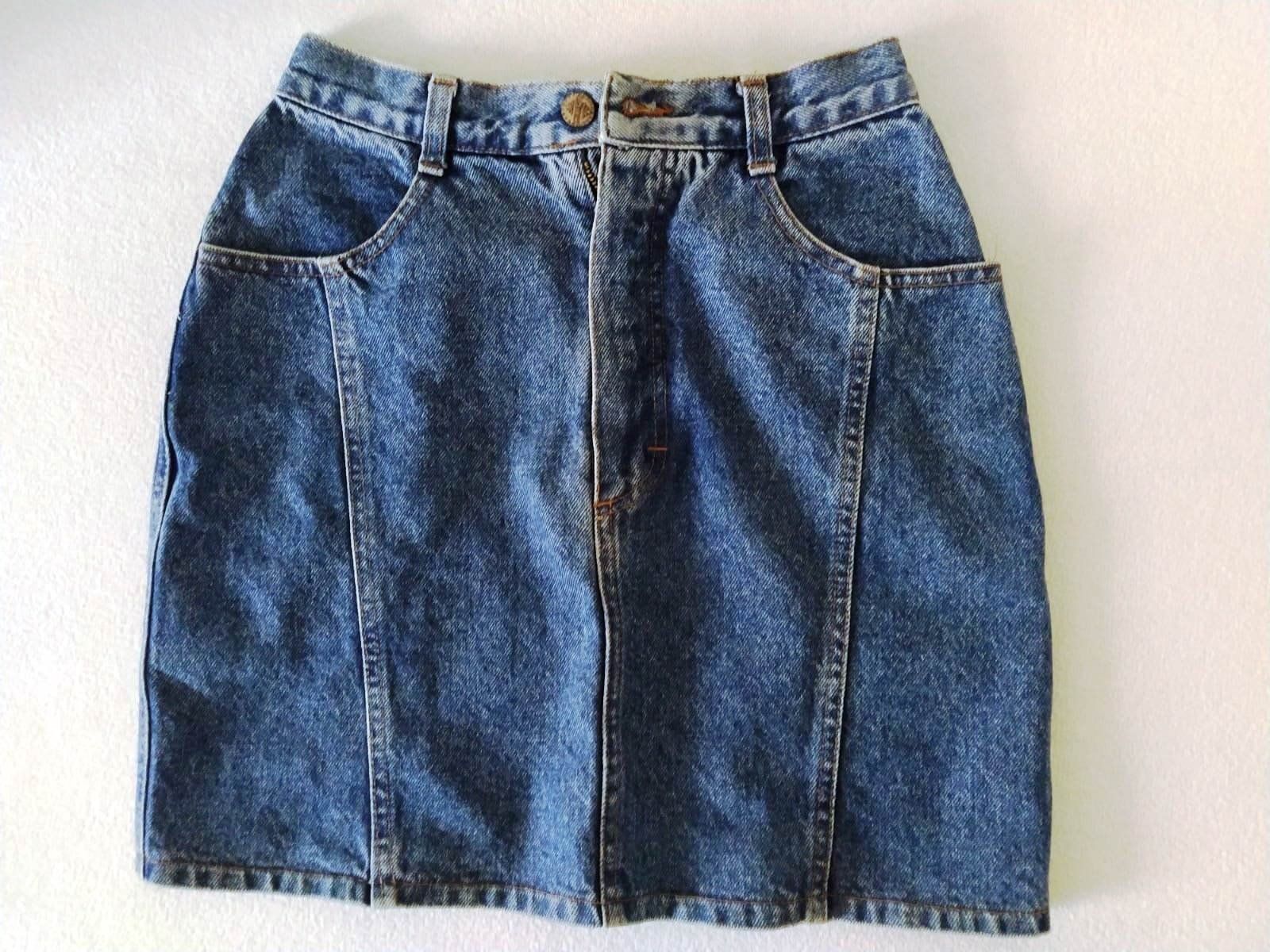 Gonne: Jeans Minirock in Grösse 30 – Nuovo (secondo la descrizione) da Zürich venduto da -italo-