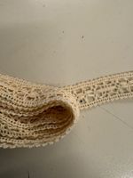 Vintage - Spitze 145 cm lang, 1,5 cm breit -  beige