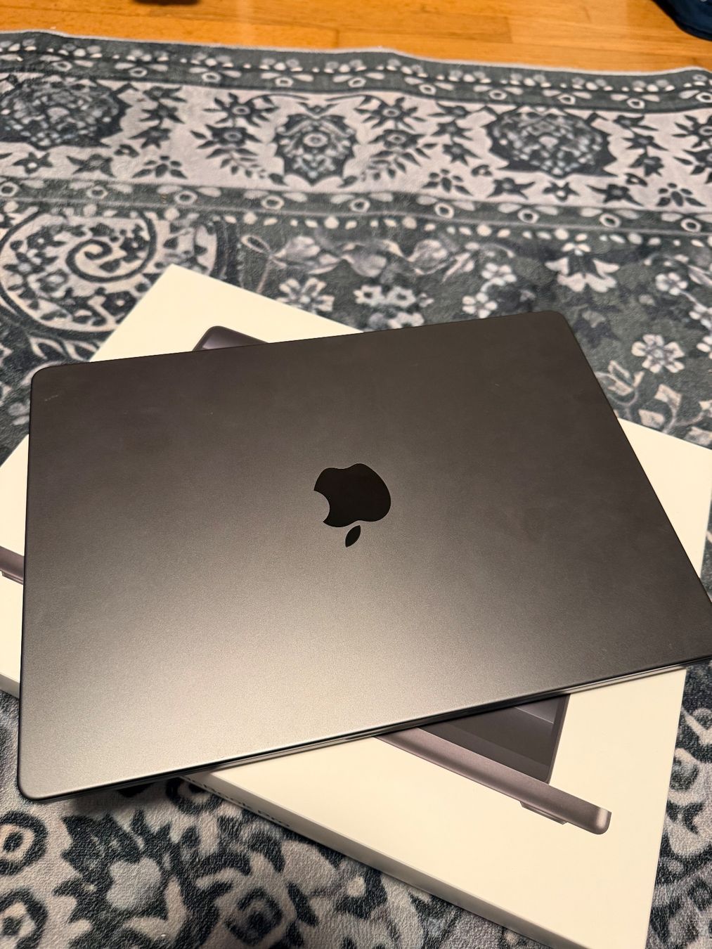 Apple Notebook: MacBook Pro – Usato da Zürich venduto da ela_5zyf 2