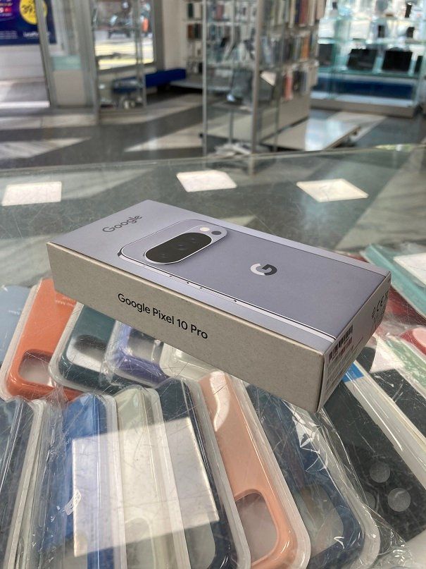Google Telefoni cellulari / Smartphones: GOOGLE PIXEL 10 PRO 256GB MOONSTONE FABRIKNEU!!! – Nuovo e nell'imballaggio originale da Zürich venduto da Handymarkt 4