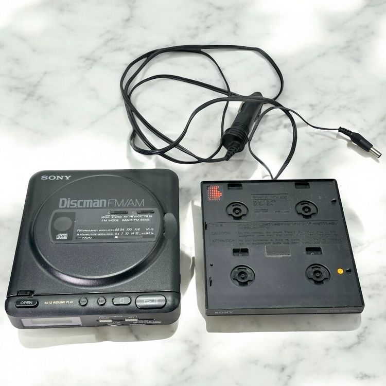 Sony Discman FM/AM D-T20 + support de voiture Sony CPM-203P (Gebraucht ...