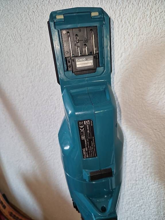 Makita Staubsauger & Zubehör: Makita Handstaubsauger – Gebraucht aus Burg AG von osa_5wjj 1