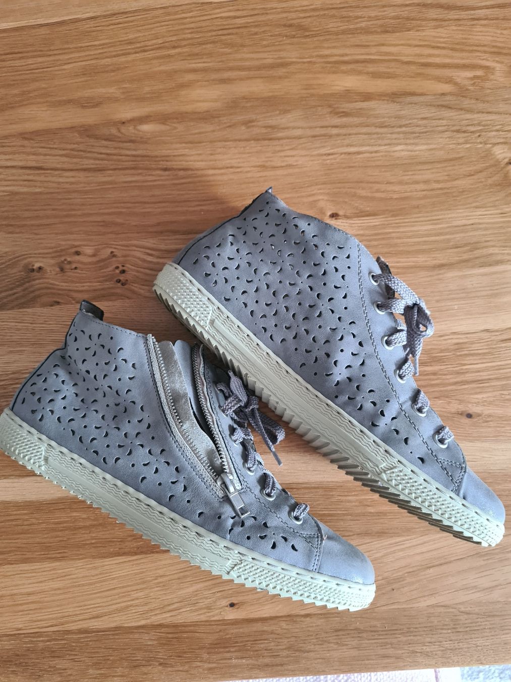 Damenschuhe: Sneakers Gr. 41 Sommerschuhe – Gebraucht aus Winterthur von Jana1701 7