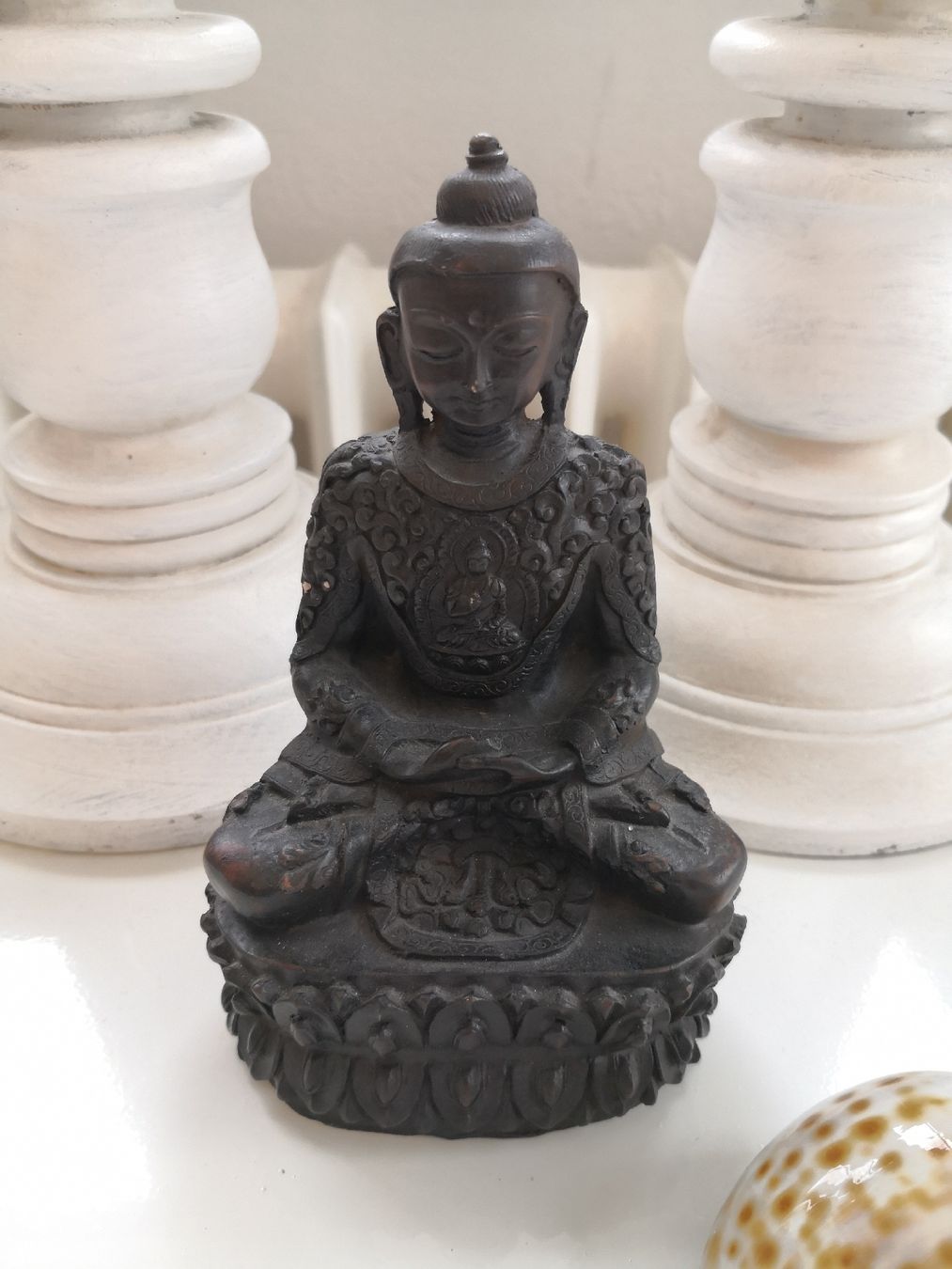 Sculture & Statue: 🤩BUDDHA STATUE SCHWARZ – Usato da Olten venduto da Naja-Twins-Twins 1
