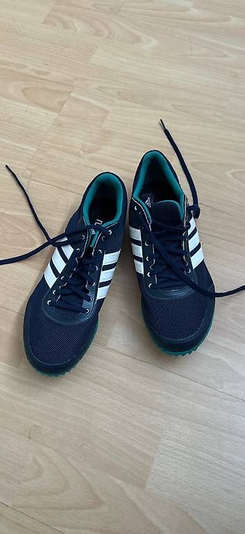 Adidas Scarpe da uomo: Nagelschuhe Adidas Gr.40 – Usato da Ammerswil AG venduto da wonkiclan