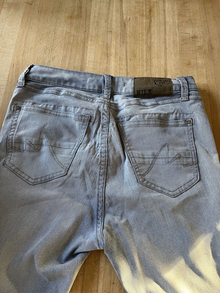 Nile Jeans: Nile Stretch Jeanshose gr.36 hellblaugrau – Usato da Rikon im Tösstal venduto da stupsi99 3
