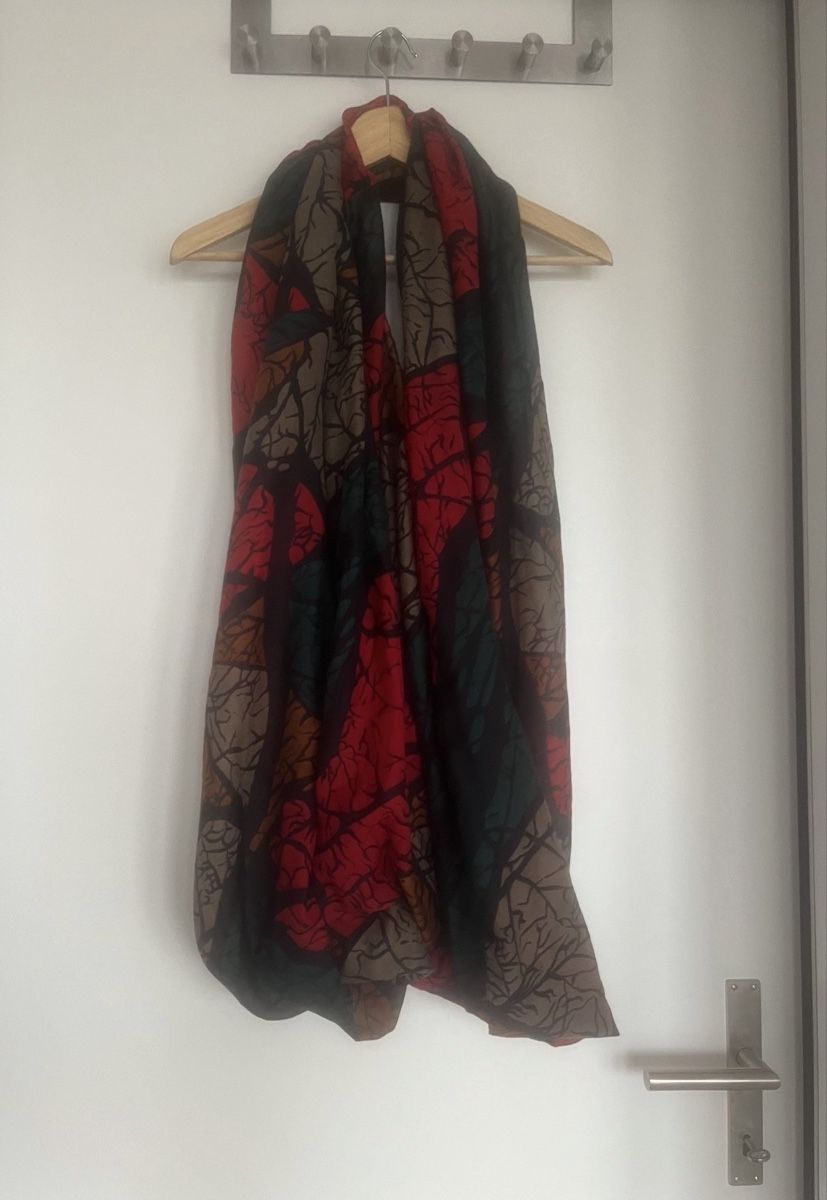 Foulard & Sciarpe: GEMUSTERTER RUNDSCHAL – Usato da Dübendorf venduto da ali_g7p8