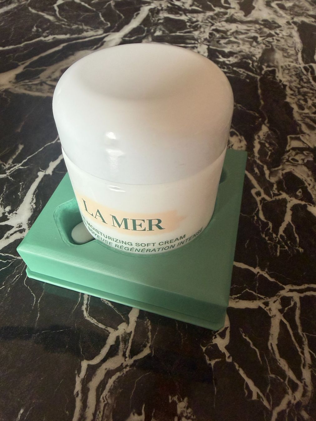 La Mer Gesichtspflege: La Mer The Moisturizing Soft Cream 60 ml | Format Vente | – Neu (gemäss Beschreibung) aus Grand-Lancy von art_6bhc 1