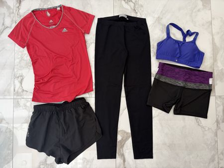 Damen Sportkleider Oslo, Adidas… Gr. XS/S