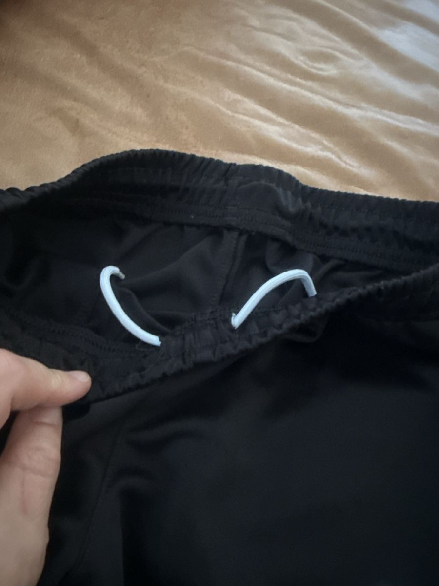 Pantaloni: Schwarze Puma Trainingshose-neuwertig – Usato da Spreitenbach venduto da BIH2005 4