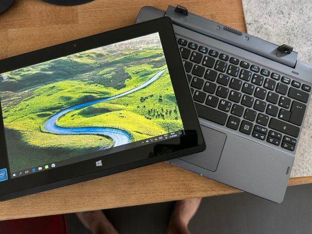 Acer Notebooks: Laptop Convertible Acer One S1002 mit Touchscreen – Gebraucht aus Brunnen von 23068 4