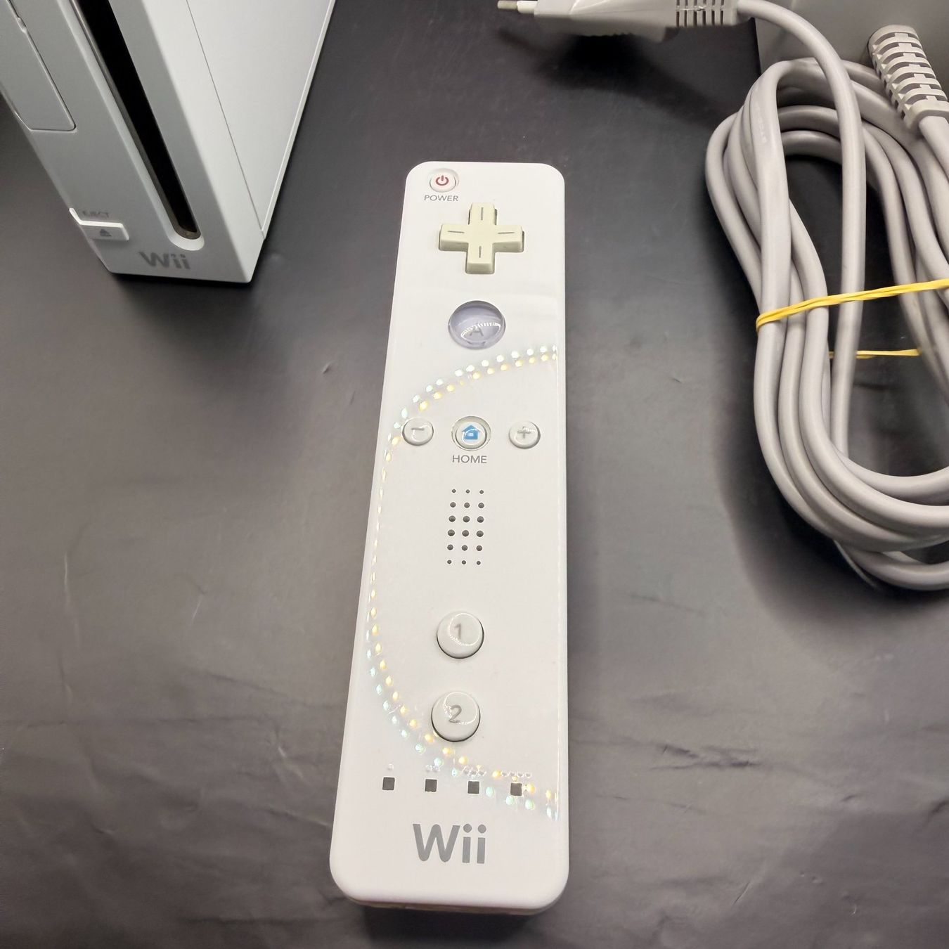 Nintendo Console: Nintendo Wii Konsole mit Controller & Zubehör – Usato da Düdingen venduto da Nerdworld 1