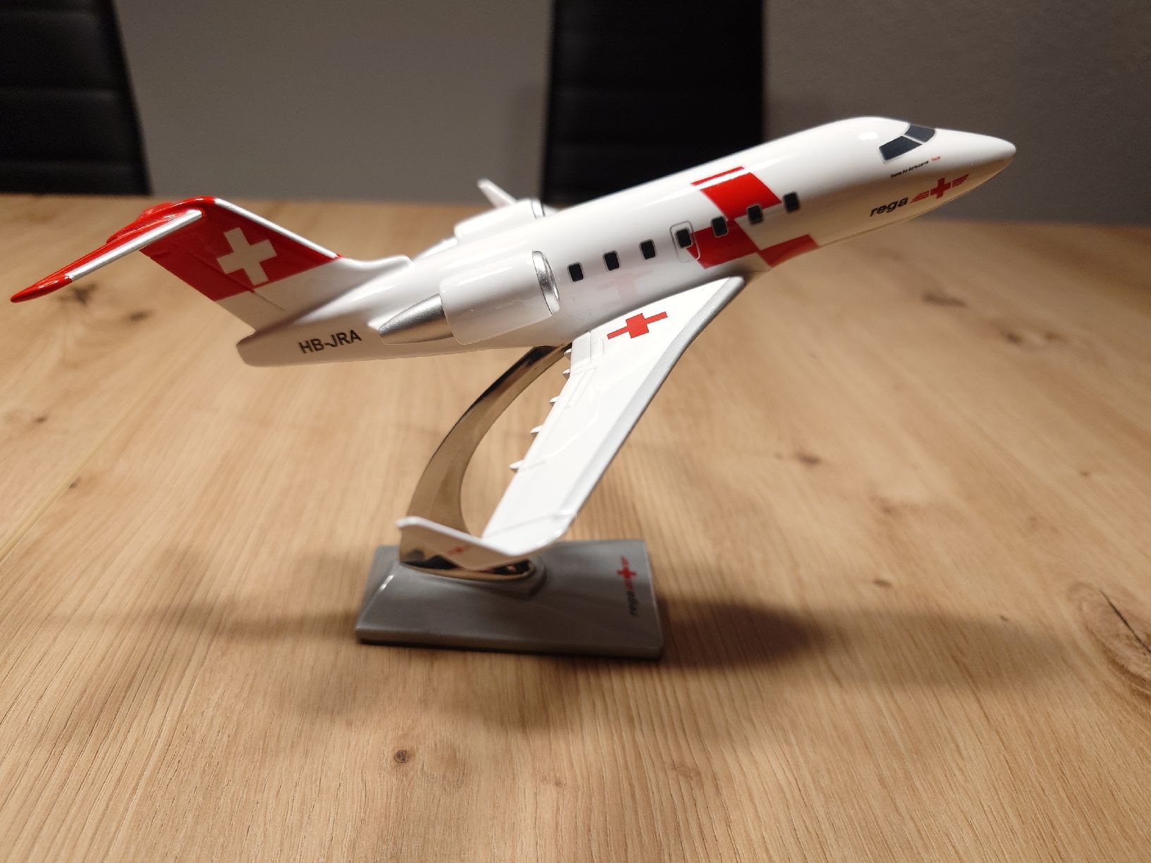Rega Modellbausätze & Standmodelle: Rega Ambulanz Jet – Gebraucht aus Bätterkinden von Grooovy 1
