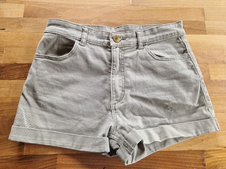 Shorts von H&M,  Grösse 158, Farbe khaki