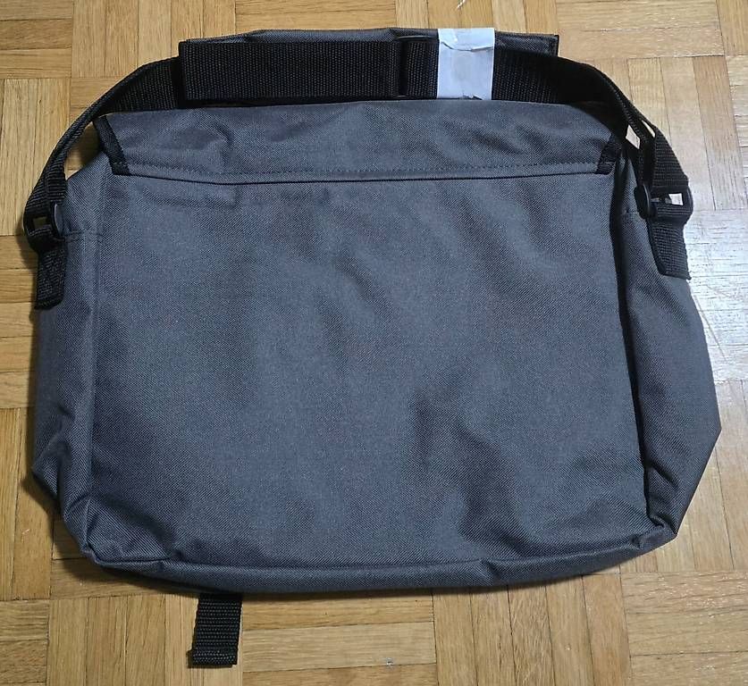 Taschen: Messenger-Bag mit Dartscheiben-Motiv – Neu (gemäss Beschreibung) aus Schaffhausen von F_180 1