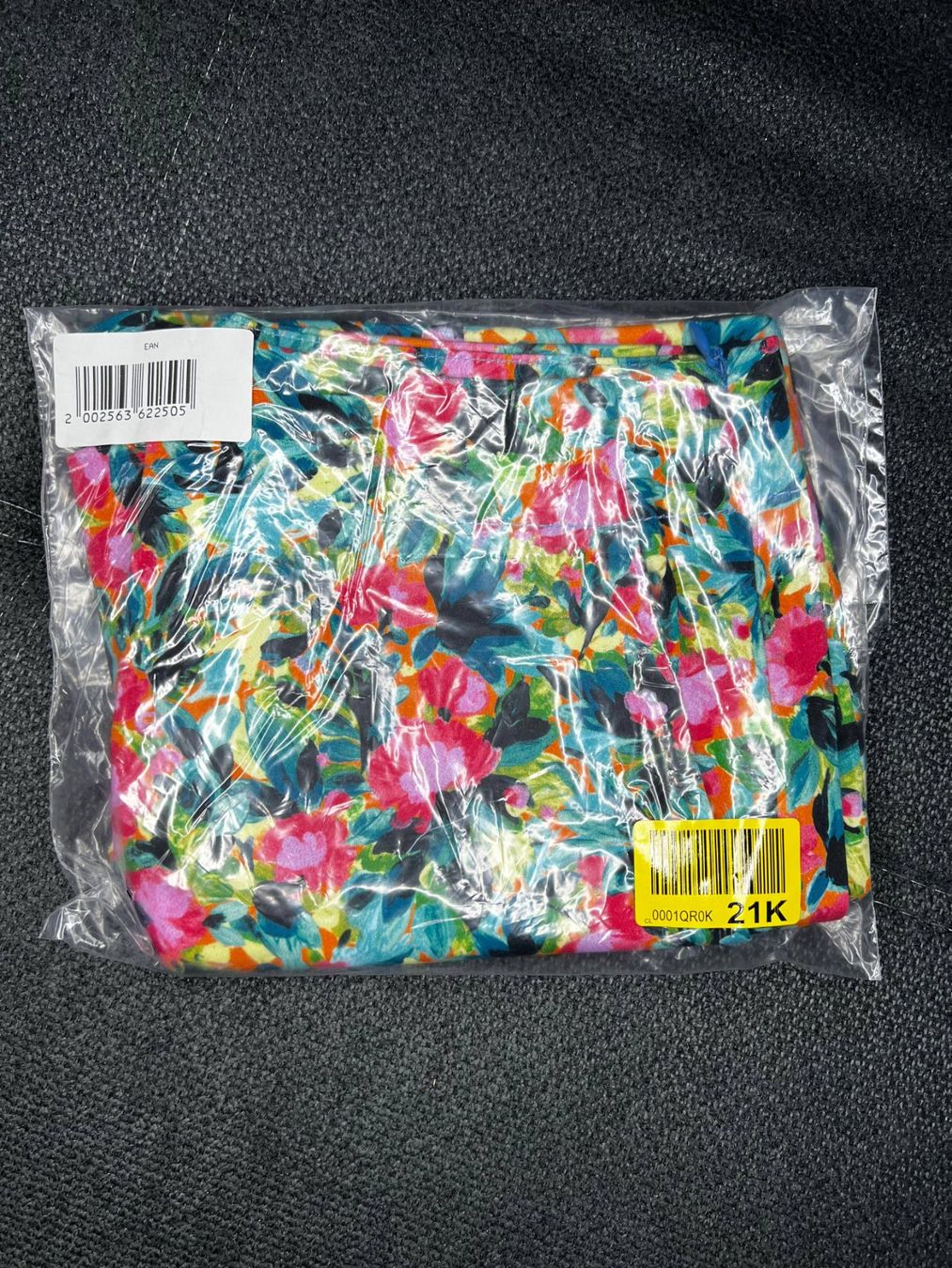Pantalons: Pimkie Shorts EU36 – D'occasion à Riehen par edu_92w7 1