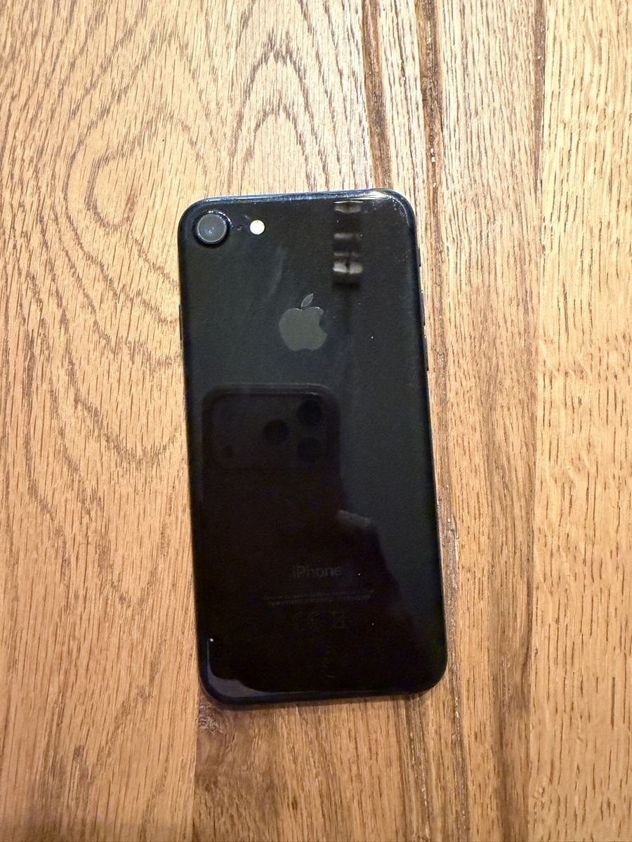 Apple Telefoni cellulari / Smartphones: iPhone 7 schwarz – Usato da Winterthur venduto da Gluecksli 1