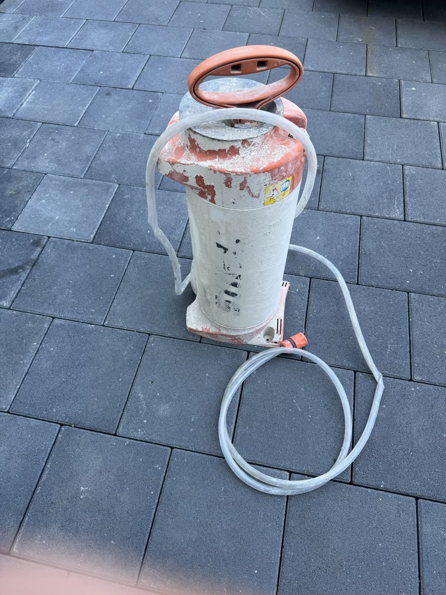 Stihl Alle Maschinen: STIHL Druckwasserbehälter – Gebraucht aus Wangenried von Kusterp90 1