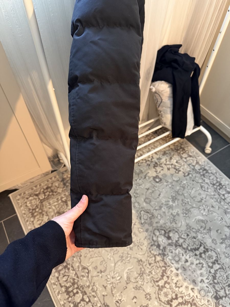 Canada Goose Giacche: Canada Goose Winterjacke Gr. M – Usato da Schönenwerd venduto da lck_l2cj 2