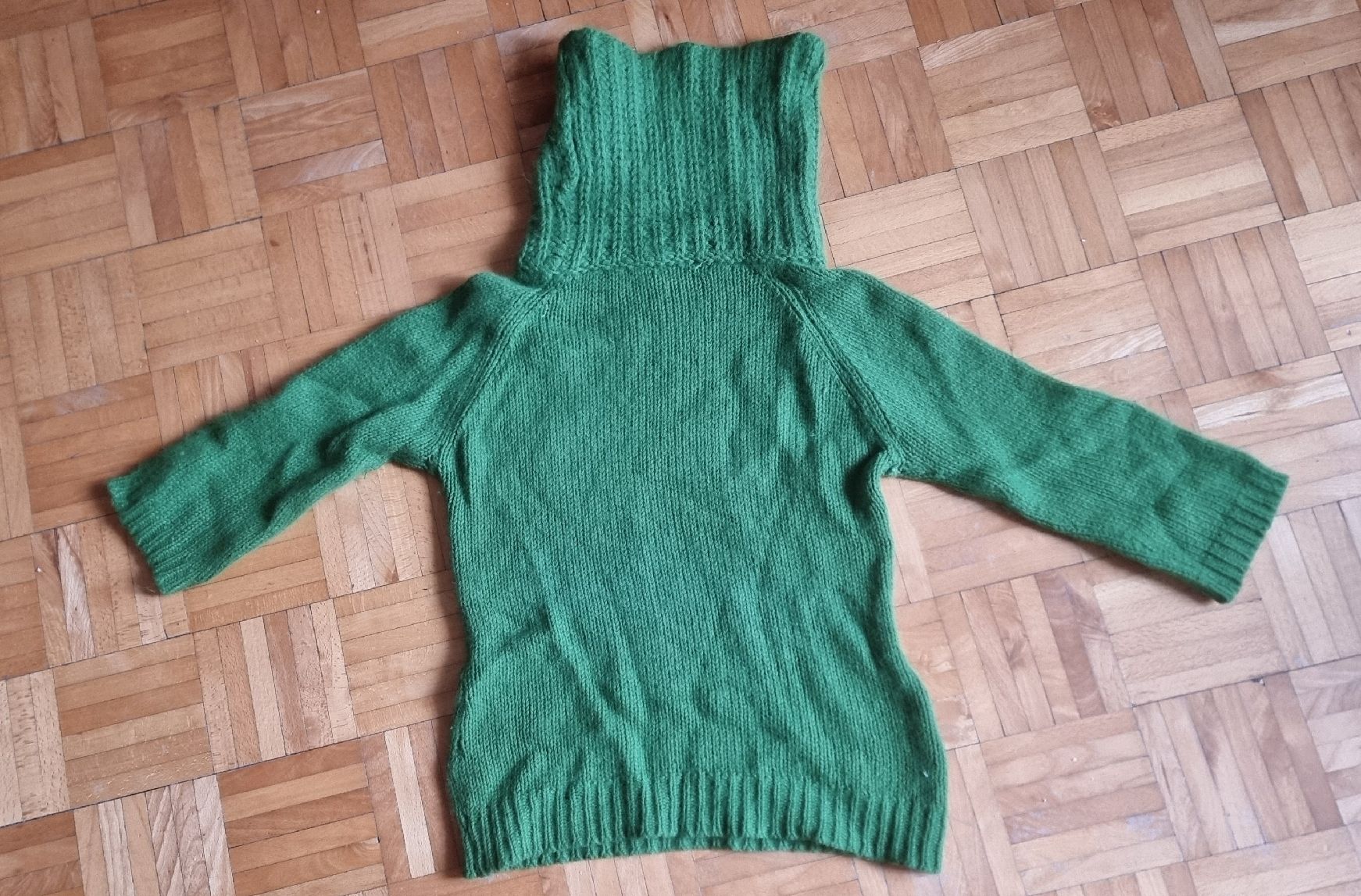 Mango Maglioni & Felpe: Pull chaud Mango, taille M, vert vif. – Usato da Carouge GE venduto da mon_x9y7