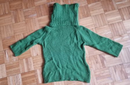 Pull chaud Mango, taille M, vert vif.