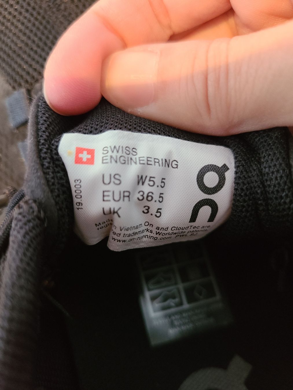 Scarpe da donna: On Damenschuhe Schwarz Gr.36.5 – Nuovo (secondo la descrizione) da Flüh venduto da pauletta1985 2