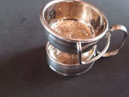 "Antikes" drehbares Teesieb mit autom. Tropfschale – Vintage