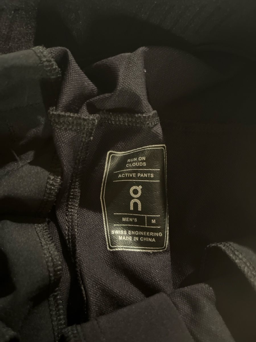 Hosen: On Running Active Pants, Herren Grösse M, schwar – Gebraucht aus Zürich von simboo 2