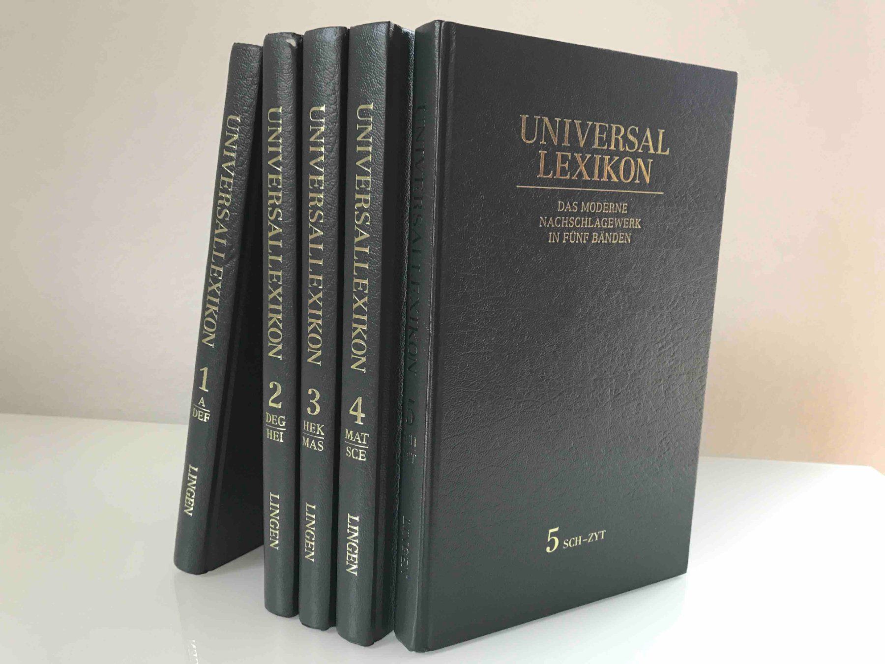 Libri: Universal Lexikon - 5 Bände – Usato da Zürich venduto da oso04 1