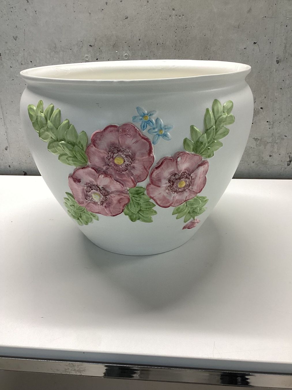 Vasi per fiori: Blumentopf Keramik mit Blumenmuster - Wiitergäh – Usato da Zug venduto da GGZatWork