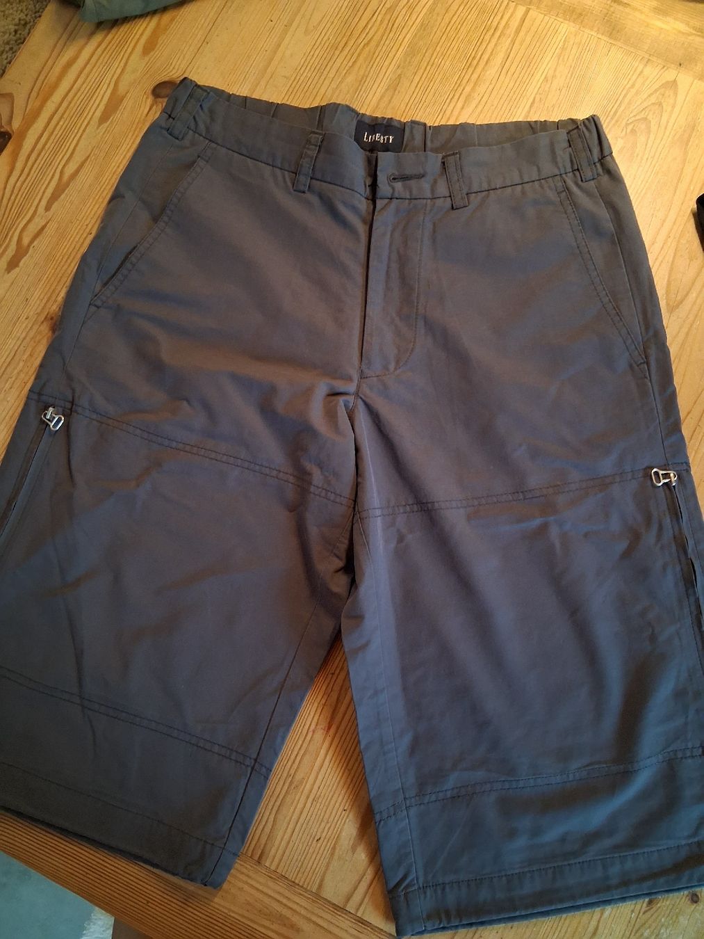 Pantaloni: Liberty Shorts 48 – Usato da Brittnau venduto da Gismo2012